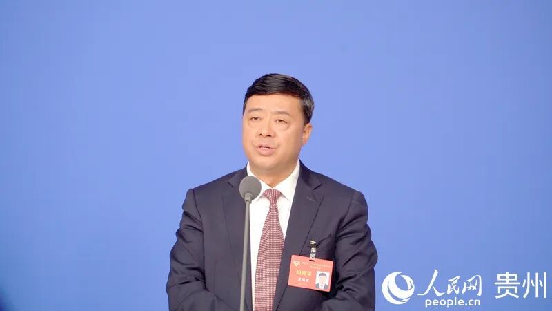贵州省政协委员、贵州民族大学党委书记吕国富。人民网 阳茜摄